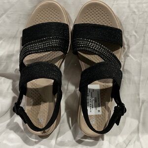 Bzees Nordstrom Black and Beige Sandals. New with tags